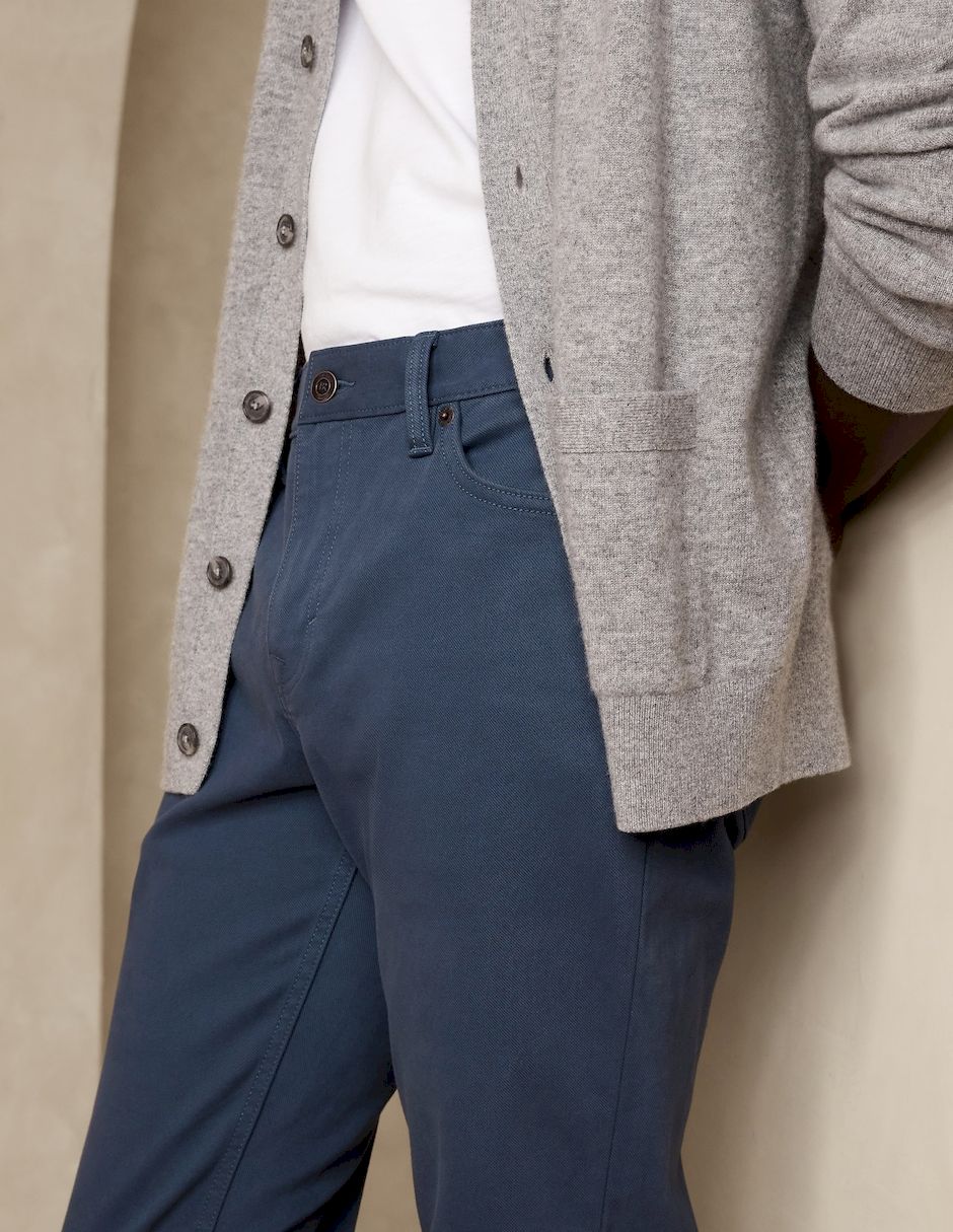 Pantalón Chino Regular Para Hombre 3