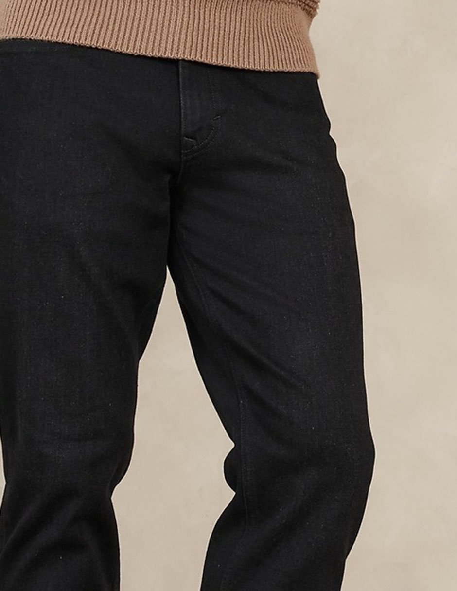 Jeans straight lavado obscuro para hombre