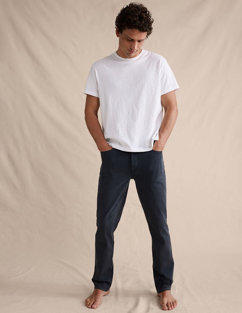 Jeans straight deslavado para hombre 3